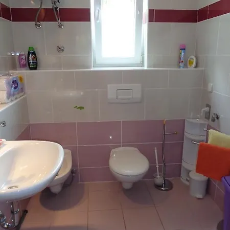 Lidija Apartment *
