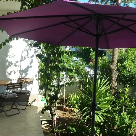 Lidija Apartment *